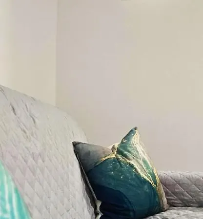 Affittimoderni - Mada18 * Λα Μανταλένα