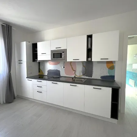 Affittimoderni - Mada18 * Λα Μανταλένα